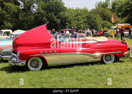 Yate, Bristol, England - 10. Juni 2018: American Car Show - "Pre' 50". Die Show für Enthusiasten aller klassischen amerikanischen Fahrzeuge. Credit: Anna Jastrzeb Stockfoto