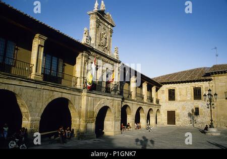 Spanien - LA RIOJA Rioja Alta (Bezirk). Santo Domingo de la Calzada; Ayuntamiento (Camino de Santiago). Stockfoto