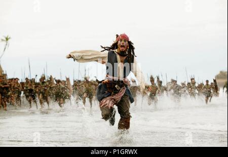 Original Film Titel: PIRATEN DER KARIBISCHEN MEERE: Brust des toten Mannes. Englischer Titel: PIRATEN DER KARIBISCHEN MEERE: Brust des toten Mannes. Regisseur: Gore Verbinski. Jahr: 2006. Stars: Johnny Depp. Bild: DISNEY ENTERPRISES / Album Stockfoto