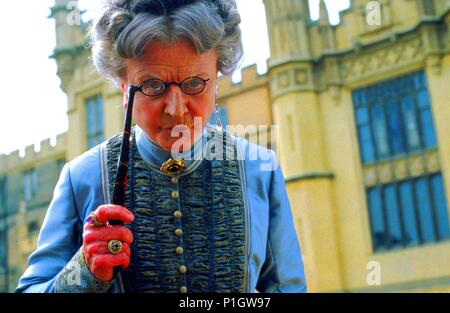 Original Film Titel: NANNY MCPHEE. Englischer Titel: NANNY MCPHEE. Regisseur: KIRK JONES. Jahr: 2005. Stars: Angela Lansbury. Quelle: UNIVERSAL PICTURES/Album Stockfoto