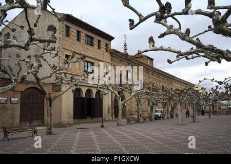 Spanien - Las Bardenas y Tudela (Kreis) - NAVARRA. Fitero; Paseo y Ayuntamiento. Stockfoto