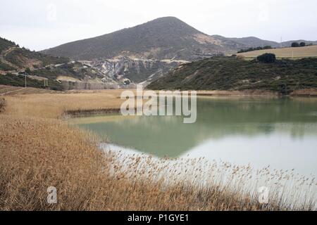 Spanien - Tierra Estella (Kreis) - NAVARRA. Valle de Yerri; Stausee. Stockfoto