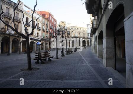 Spanien - Katalonien - Priorat (Bezirk) - TARRAGONA. Falset; Plaza Porticada de la Quartera. Stockfoto