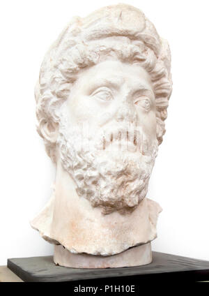 Marcus Aurelius (Mark Aurele inperator von 161-180 JC) Marmorbüste, Amman, Jordanien, isoliert auf weißem Stockfoto