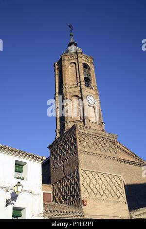 Spanien - Las Bardenas y Tudela (Kreis) - NAVARRA. Cortés; Iglesia con Torre mudéjar. Stockfoto