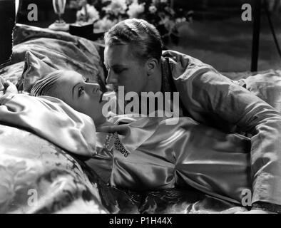 Original Film Titel: kurzer Moment. Englischer Titel: kurzer Moment. Regisseur: DAVID BURTON. Jahr: 1933. Stars: GENE RAYMOND; Carole Lombard. Quelle: Columbia Pictures/Album