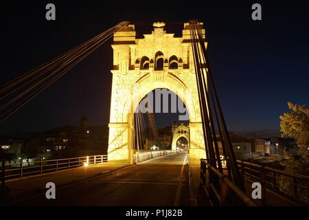 Spanien - Katalonien - Baix Ebre (Kreis) - TARRAGONA. Amposta; Puente colgante sobre el Rio Ebro/Pont sobre el riu Ebre. Stockfoto