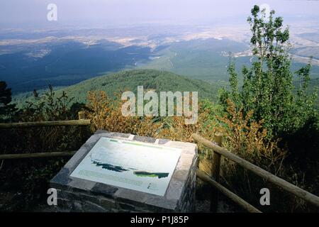 Spanien - ARAGON - Somontano del Moncayo (Kreis) - saragossa Zaragoza. Den Berg Macizo de Moncayo; paisaje y Mapa cerca del Santuario de Nuestra Señora del Moncayo. Stockfoto