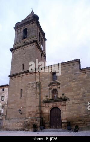 Spanien - LA RIOJA Rioja Media (Kreis). Alberite; Iglesia de San Martín; fachada. Stockfoto