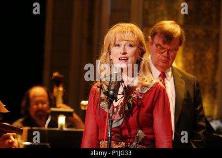 Original Film Titel: A Prairie Home Companion. Englischer Titel: A Prairie Home Companion. Regisseur: Robert Altman. Jahr: 2006. Stars: Meryl Streep; Garrison Keillor. Credit: GREENSTREET FILME/RIVER ROAD ENTERTAINMENT/PRAIRIE HOME PROD/GORDON, MELINDA SUE/Album Stockfoto