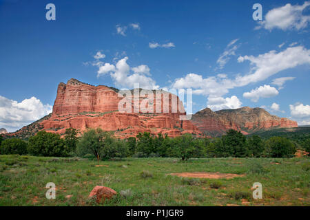 Sturm bilden über Red Rock Country Sedona, Arizona, USA - Landschaft Stockfoto