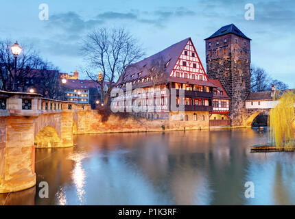 Stadt Nürnberg, Deutschland, am Flussufer des Flusses Pegnitz Stockfoto