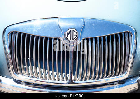 MG Oldtimer Nahaufnahme von Motorhaube, Kühlergrill Stockfoto
