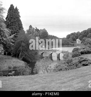 Gärten von Stourhead, Stourton, Wiltshire, c 1945 - c 1980. Artist: Eric de Maré. Stockfoto