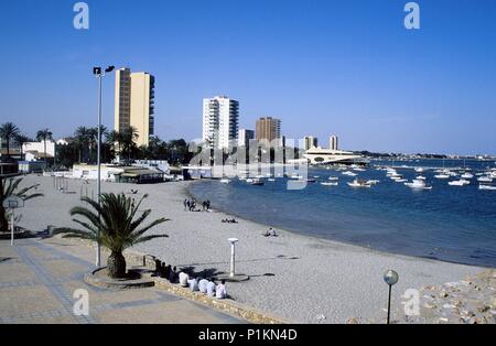 Mar Menor / Santiago de la Ribera: maritim Strand und Promenade. Stockfoto