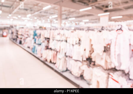 Unscharfer Hintergrund - Abstract blur Shopping Mall store Interieur. Stockfoto