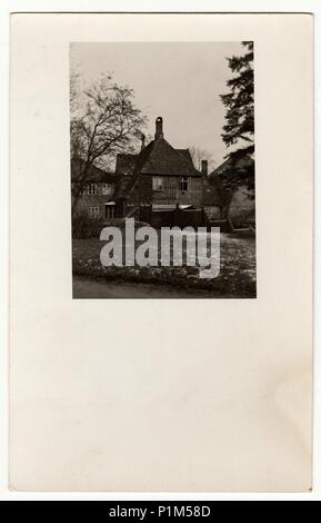 Die tschechoslowakische Republik - circa 1930s: Vintage Foto zeigt ländliche Haus. Schwarz & Weiß antik Fotografie. Stockfoto