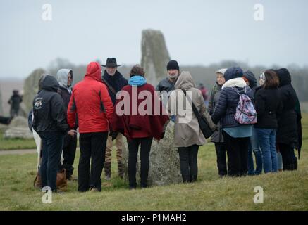 Frühjahrs-tagundnachtgleiche ist in Stonehenge, Wiltshire 20/03/2016 gefeiert. Stockfoto