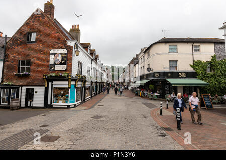 Cliffe High Street, einer schönen Einkaufs- und surfen Street, Lewes, East Sussex, England, Großbritannien Stockfoto