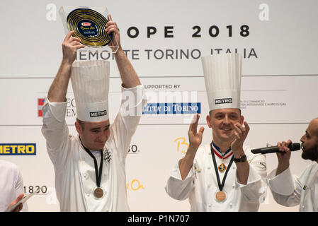 Turin, Piemont, Italien. 12 Juni, 2018. Turin, Italy-June 12, 2018: Verleihung des "Bocuse d'Or"-Wettbewerb, der weltweit bekanntesten internationalen Kochwettbewerb in Turin. 20 internationale Köche Gesicht weg einen Platz im Januar World Final in Lyon Credit: Stefano Guidi/ZUMA Draht/Alamy Leben Nachrichten zu gewinnen Stockfoto