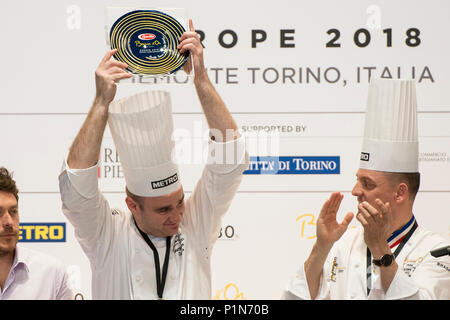 Turin, Piemont, Italien. 12 Juni, 2018. Turin, Italy-June 12, 2018: Verleihung des "Bocuse d'Or"-Wettbewerb, der weltweit bekanntesten internationalen Kochwettbewerb in Turin. 20 internationale Köche Gesicht weg einen Platz im Januar World Final in Lyon Credit: Stefano Guidi/ZUMA Draht/Alamy Leben Nachrichten zu gewinnen Stockfoto