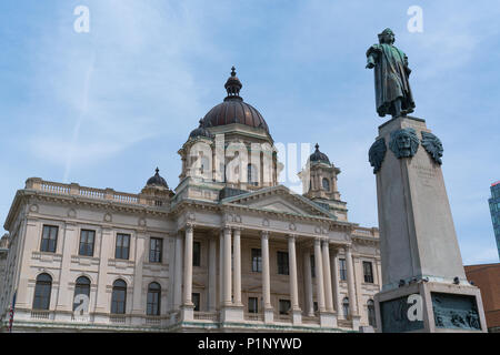 SYRACUSE, NY - 14. MAI 2018: Onondaga County Courthouse in Columbus Circle in Syracuse, New York Stockfoto