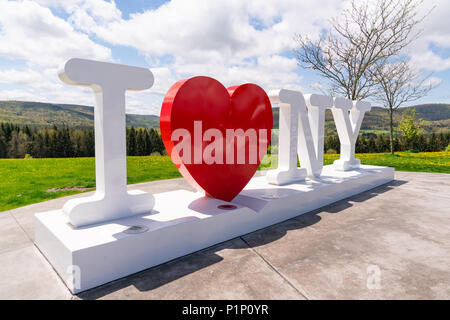 CORBETTSVILLE, NY - 14. MAI 2018: I LOVE NY Schild am New York Southern Tier Welcome Center Stockfoto
