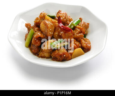 General Tso Huhn, amerikanische, chinesische Küche auf weißem Hintergrund Stockfoto