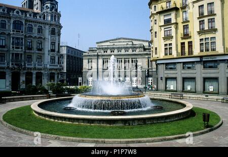 Oviedo, Plaza/Escandalera Square und Teatro/Campoamor Theater. Stockfoto