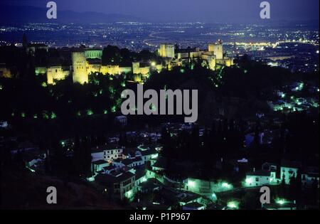 Stadt (Albaicín Viertel) und Blick auf die Alhambra von der eines Cristóbal" Aussichtspunkt. Stockfoto