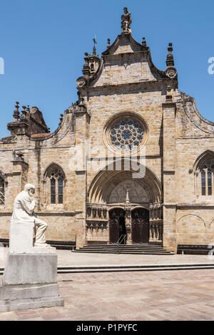 Kathedrale Iglesia de San Severino; Balmaseda, Vizcaya, Pais Vasco, Spanien Stockfoto