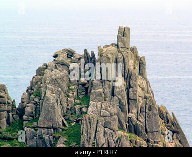 Treen Cliff und Logan Rock, Cornwall, Großbritannien Stockfoto