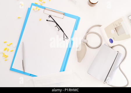 Medizinische Werkzeuge Flatlay Stockfoto