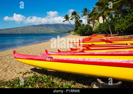 Auslegerkanus am nördlichen Ende von Kihei, Kihei, Maui, Hawaii, Vereinigte Staaten von Amerika Stockfoto