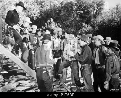 Original Film Titel: Border Patrol. Englischer Titel: Border Patrol. Regisseur: LESLEY SELANDER. Jahr: 1943. Stars: William Boyd. Quelle: UNITED ARTISTS/Album Stockfoto