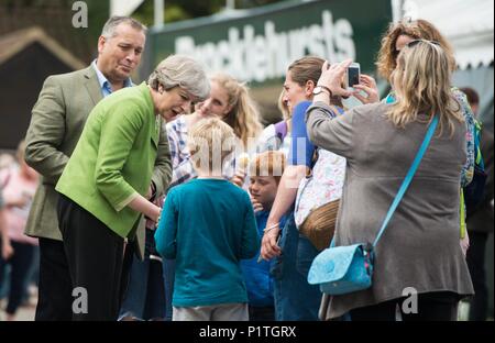 PM Theresa May besucht die Badewanne und West am Tag der Eröffnung 31/05/17. Stockfoto