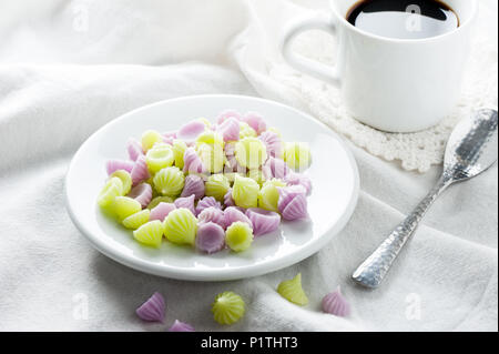 Aalaw oder Alua, traditionelle Süßigkeit süßes Dessert Stockfoto