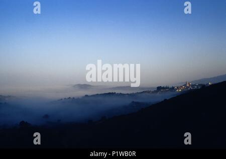 Ribera d'Ebre: tivissa (Comarca/Region Ribera d'Ebre); Stadt und Landschaft. Stockfoto