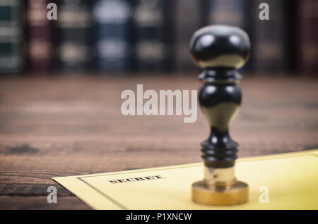 Notar Dichtungen, beglaubigte Dokument Konzept, geheime Akten, geheime Dokumente. Stockfoto