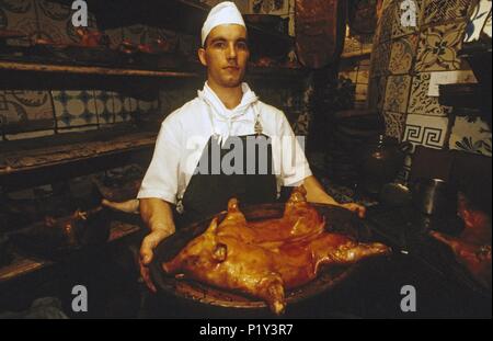 'Casa Botín" (cuchilleros Straße), das älteste Restaurant der Welt; Herd mit geröstetem Spanferkel. Stockfoto