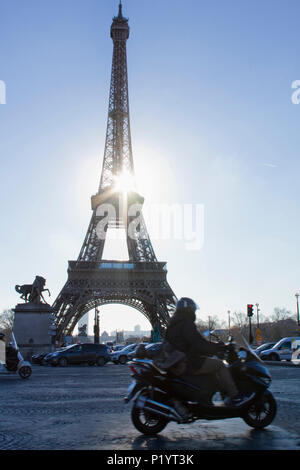 Frankreich, Paris, Place de Varsovie, Verkehr, Februar 2016. Stockfoto