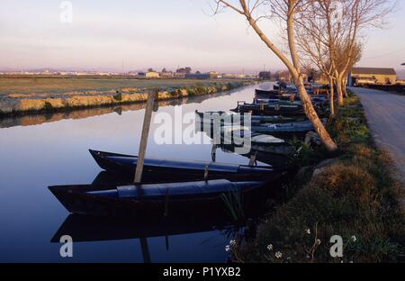 Parque Natural de La Albufera Park; Boote in Catarroja Port. Stockfoto