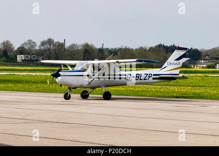 Reims Cessna F152 G-BLZP Stockfoto