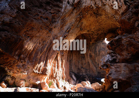 IMI-n-Ifri Natural Bridge in Marokko durch die Demnate Stadt Stockfoto