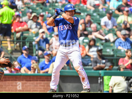 10.Juni 2018: Texas Rangers catcher Carlos Perez #60 At Bat während ein MLB Spiel zwischen den Houston Astros und der Texas Rangers bei Globe Life Park in Arlington, TX Houston Texas 8-7 besiegte Albert Pena/CSM Stockfoto