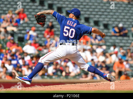 10.Juni 2018: Texas Rangers Entlastung Krug Keone Kela #50 während ein MLB Spiel zwischen den Houston Astros und der Texas Rangers bei Globe Life Park in Arlington, TX Houston Texas 8-7 besiegte Albert Pena/CSM Stockfoto