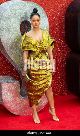 LONDON, ENGLAND - 13. Juni: Rihanna besucht die "Ocean's 8 'UK Premiere im Cineworld Leicester Square am 13. Juni in London, England 2018 statt. Credit: Gary Mitchell, GMP-Media/Alamy leben Nachrichten Stockfoto