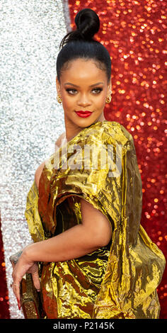 LONDON, ENGLAND - 13. Juni: Rihanna besucht die "Ocean's 8 'UK Premiere im Cineworld Leicester Square am 13. Juni in London, England 2018 statt. Credit: Gary Mitchell, GMP-Media/Alamy leben Nachrichten Stockfoto