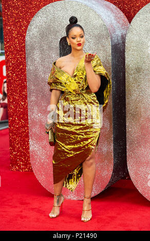 LONDON, ENGLAND - 13. Juni: Rihanna besucht die "Ocean's 8 'UK Premiere im Cineworld Leicester Square am 13. Juni in London, England 2018 statt. Credit: Gary Mitchell, GMP-Media/Alamy leben Nachrichten Stockfoto