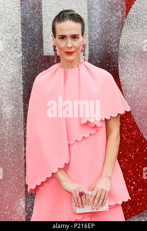 London, Großbritannien. 13. Juni 2018. Sarah Paulson besucht die Europäische Premiere von Ocean's 8 in der cineworld Leicester Square Credit: Mario Mitsis/Alamy Leben Nachrichten gehalten Stockfoto